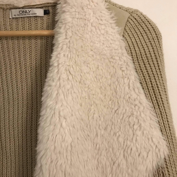 Soft and cozy cardigan - Picture 2 of 4